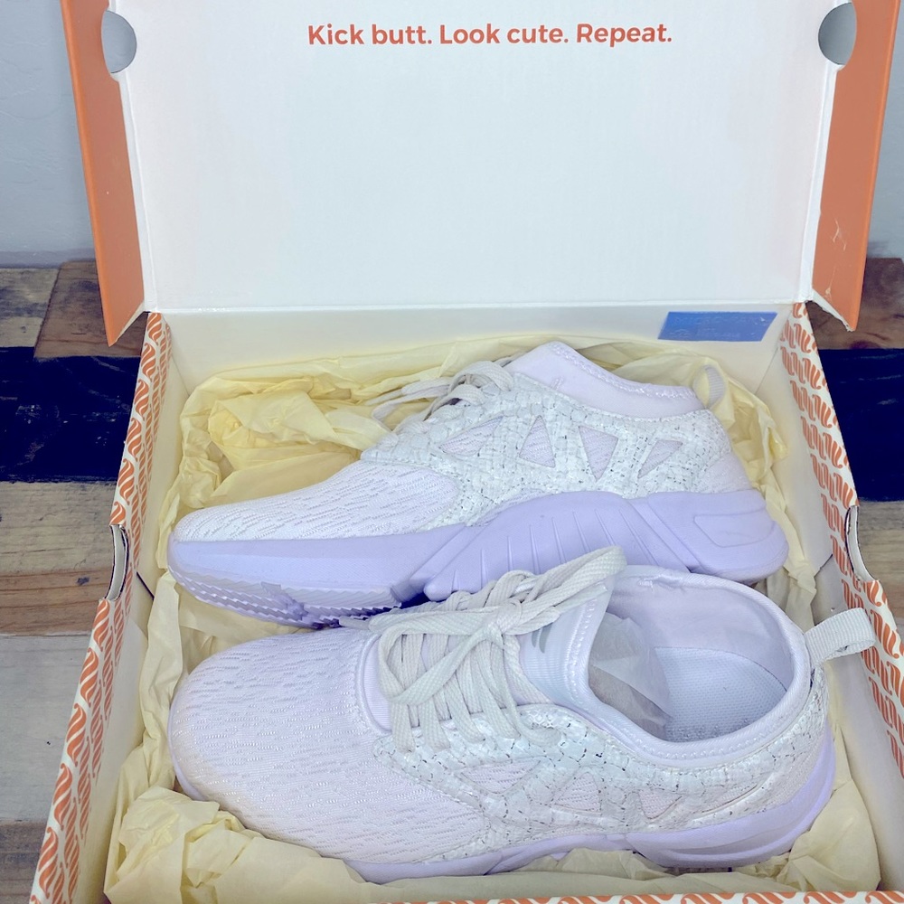 Fabletics White Runners. Size 7.5 in women